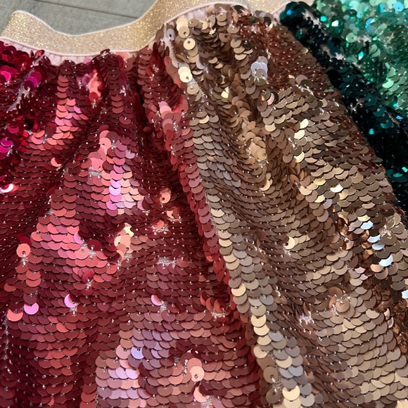 🟢 BUNDLE SALE 2 for $20 - 😎 Gorgeous Sequins SKIRT - perfect condition - Picture 3 of 6